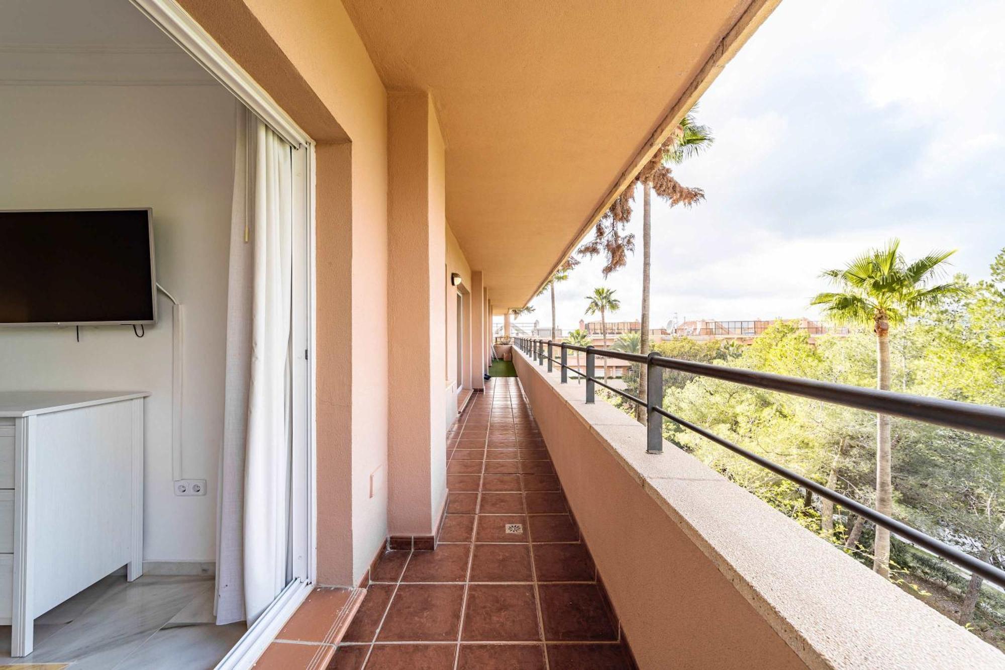 Magna Puerto Banus Family Only Apartment *