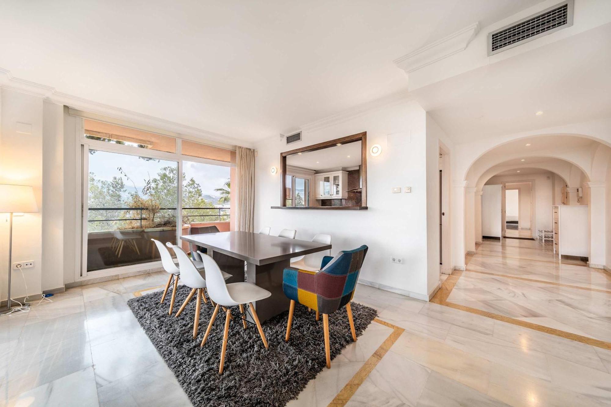 Magna Puerto Banus Family Only Apartment *